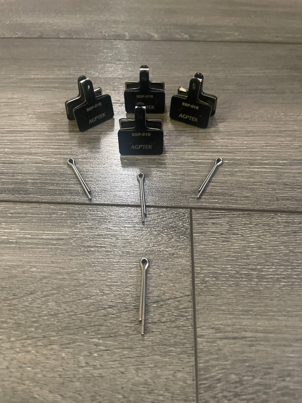 Two piston brake pads ￼