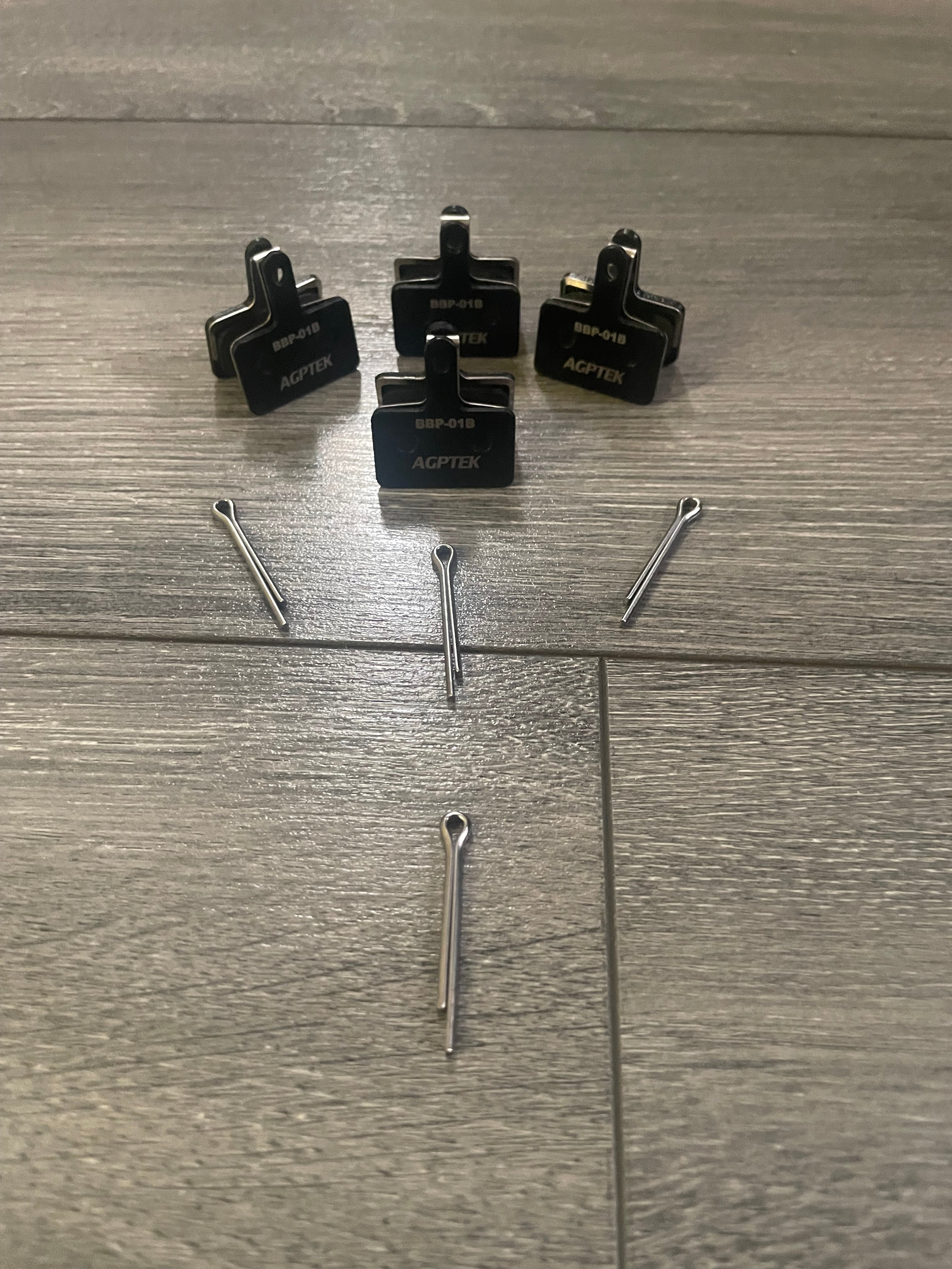 Two piston brake pads ￼