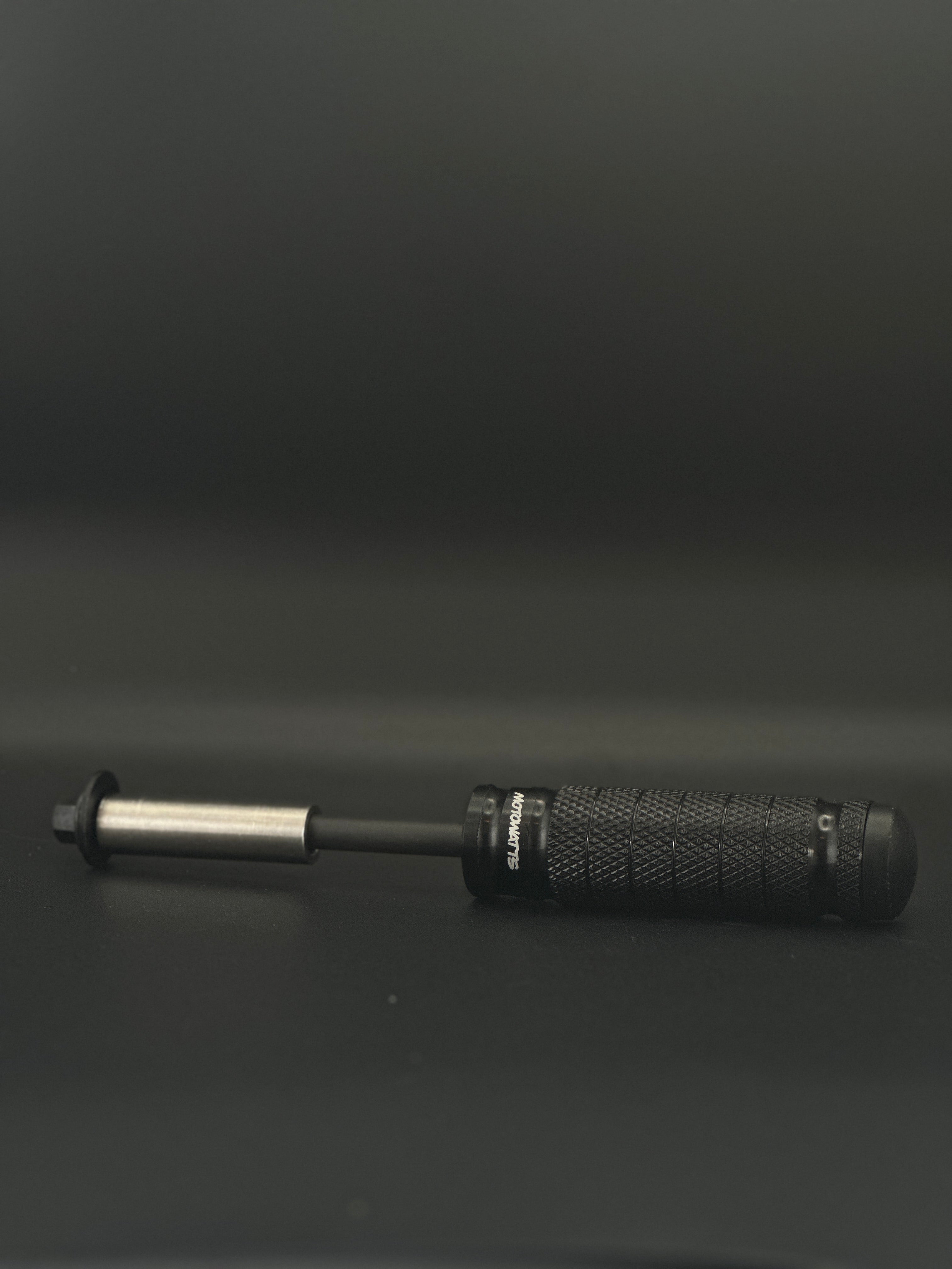 Bolt on Razor Footlock