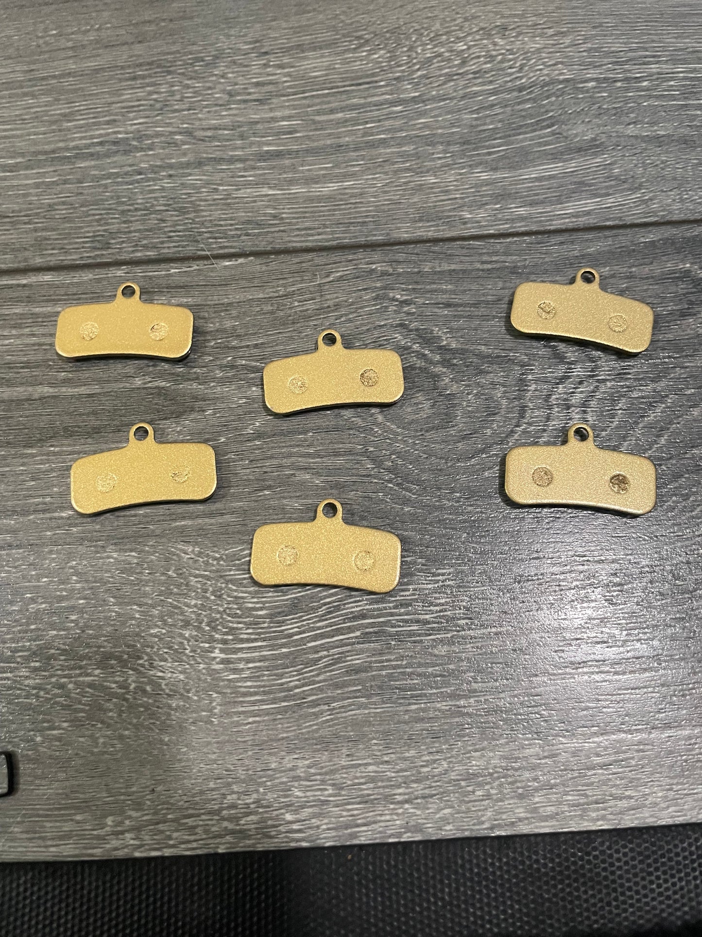 4 PISTON BRAKE PADS