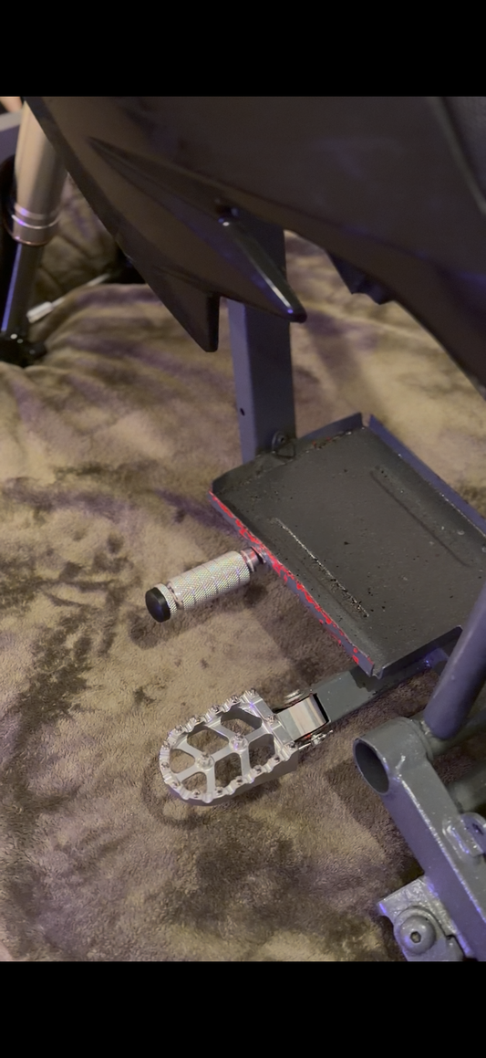 Bolt on Razor Footlock