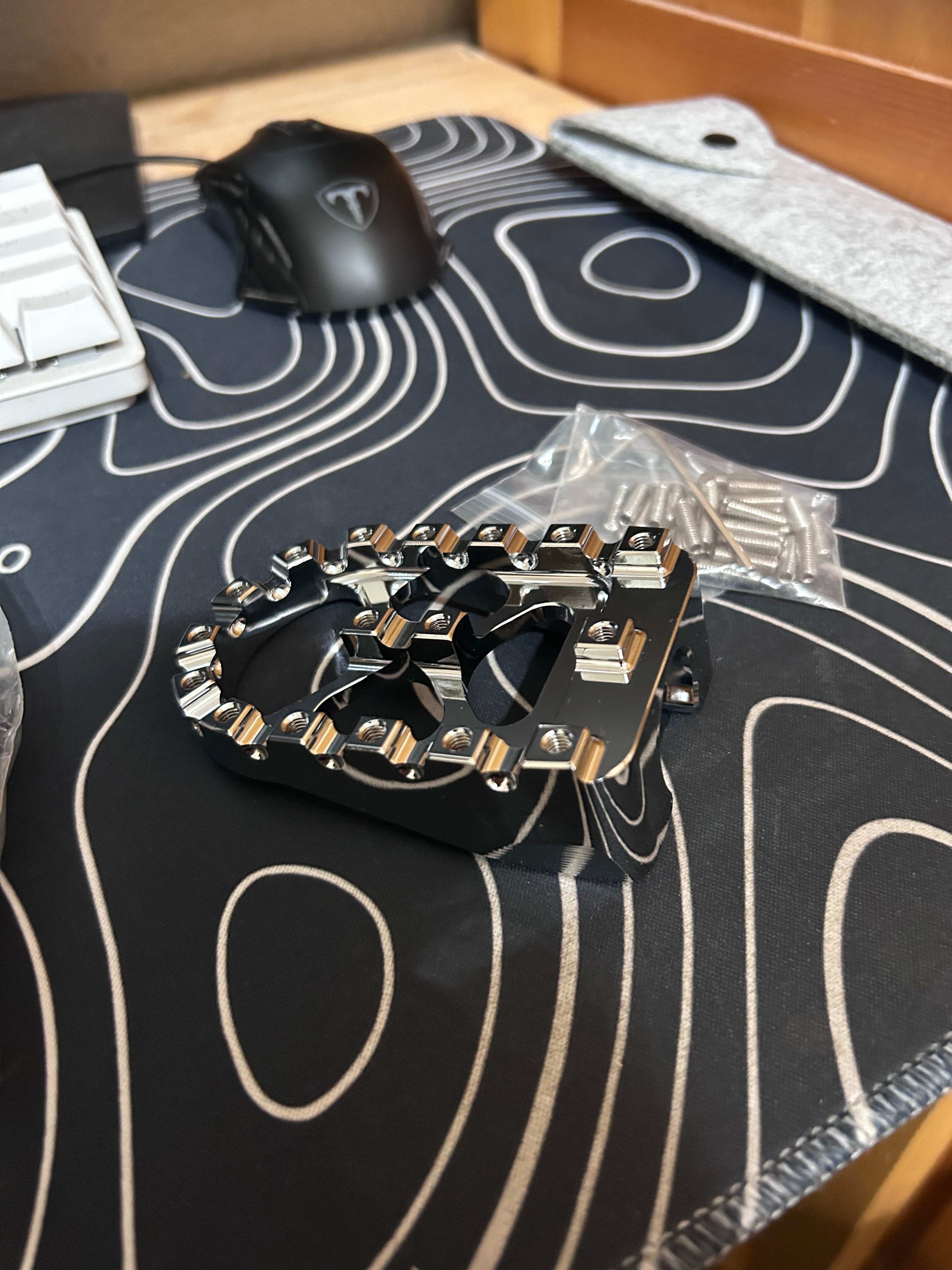 Ebike Universal mx style pegs