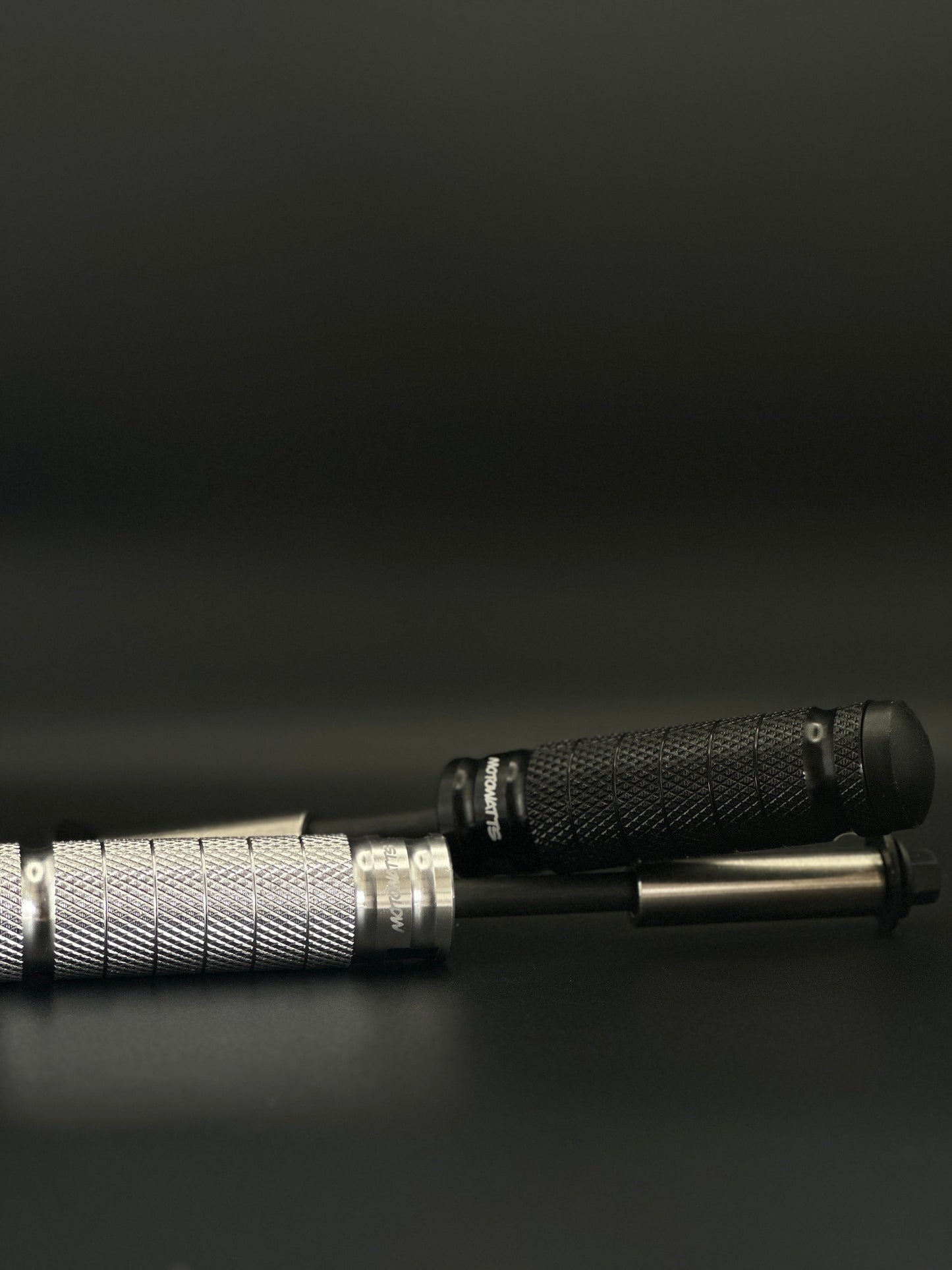 Bolt on Razor Footlock