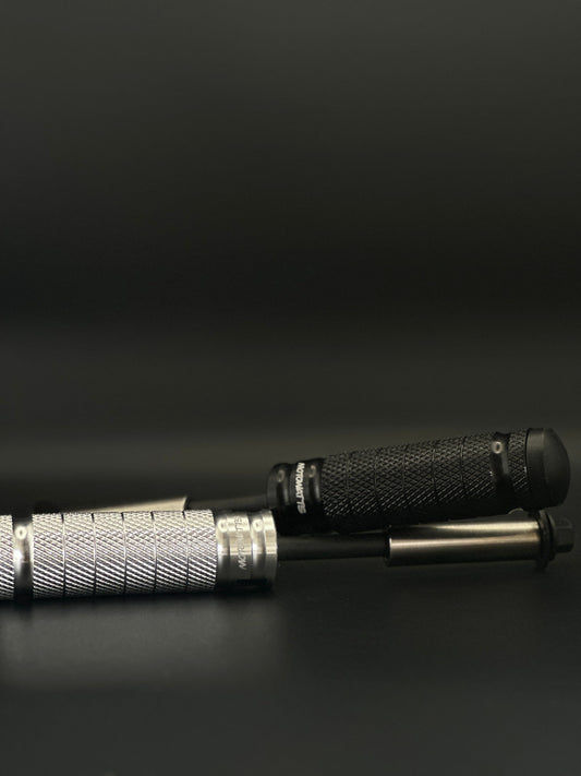 Bolt on Razor Footlock