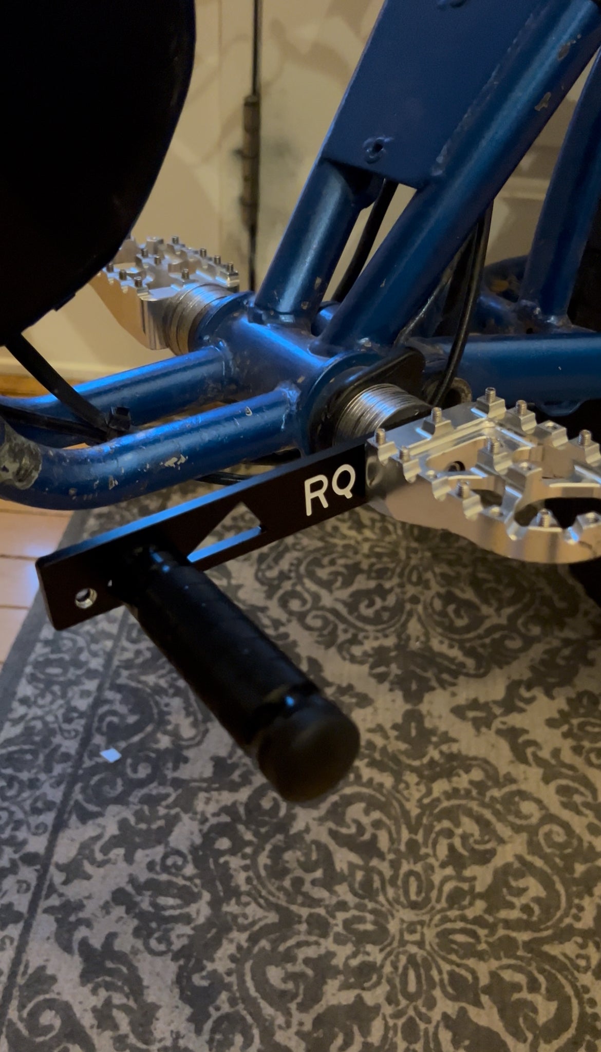 Shiftlock for all peg converted e-bikes